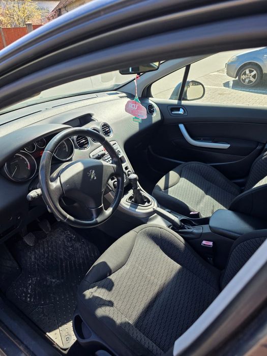 Peugeot 308 1.6 benzina și GPL