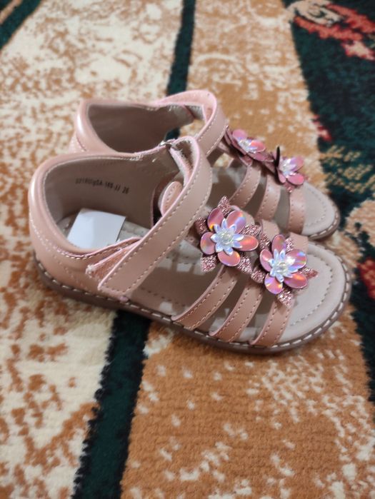 Сандали для девочки