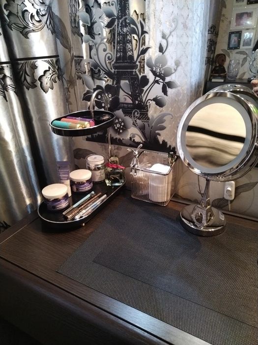 Органайзер для косметики настольный