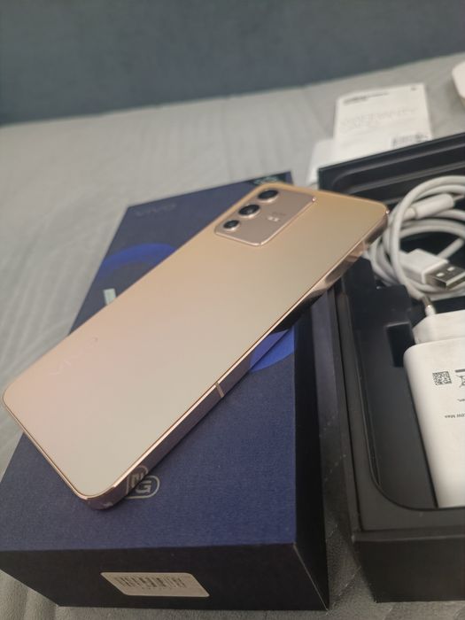 Виво В 23  8+8_128 5G