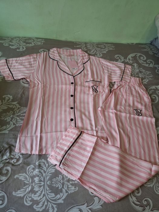 Pijama,VS,calitate premium bumbac,in