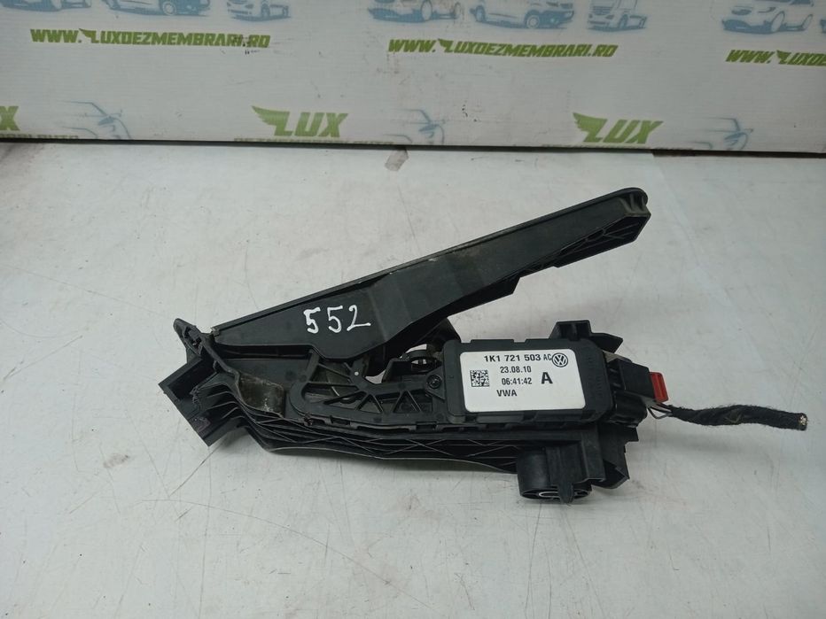 Pedala acceleratie 1k1721503ac Volkswagen Passat B6 (2005 - 2010)