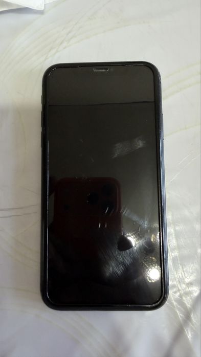 11 айфон в хорошем состоянии