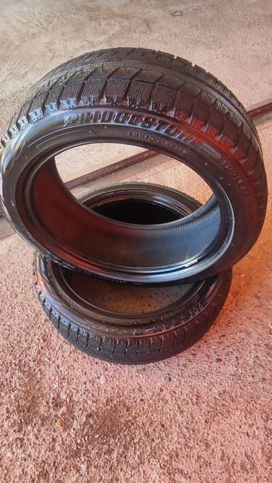 Зимние шины Bridgestone 225/45/17