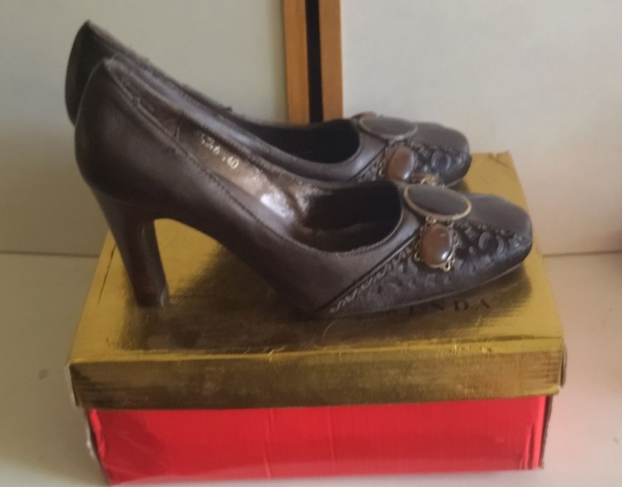 Продаются туфли женские