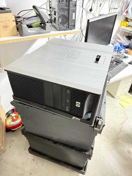 hp z800 48gb ram dual CPU ssd +hdd