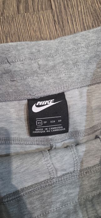 Оригинално долнище nike XS