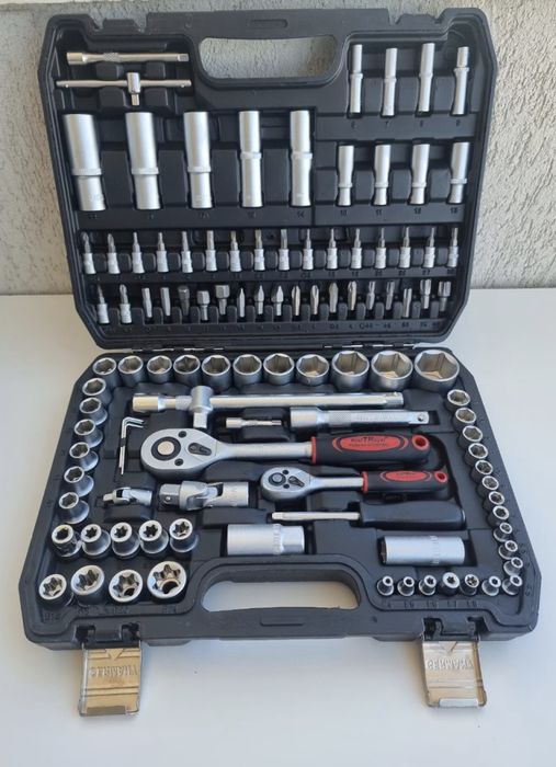 Професионален комплект гедоре 108 Части KRAFTROYAL