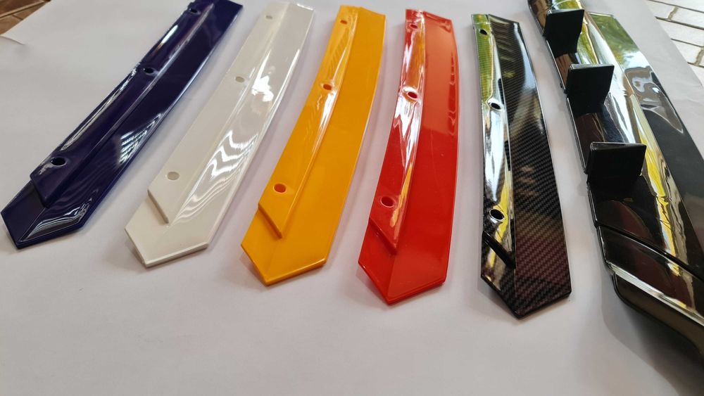 Cupra Lip piano, vopsit negru lucios, prelungire bara universala