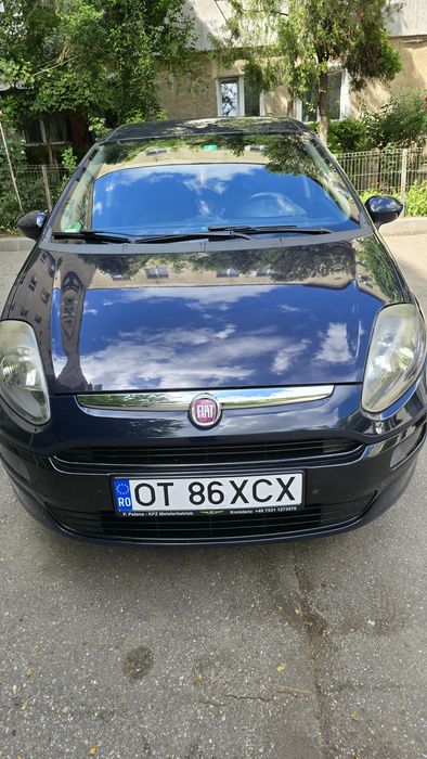 Fiat Punto 1.2 , an 07.2011 , 1242CC , 51 KW,  merita văzut proprietar