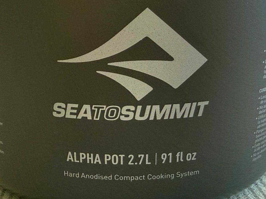 Продавам нов комплект Sea to Summit Alpha Set 2.2 – съдове за готвене и хранене за 2 души