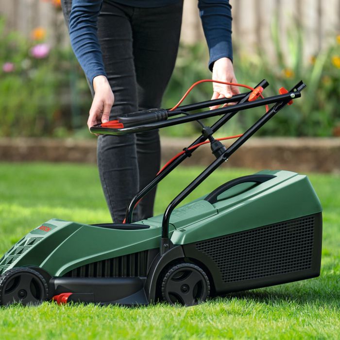 Электрическая газонокосилка BOSCH EasyRotak-32-205