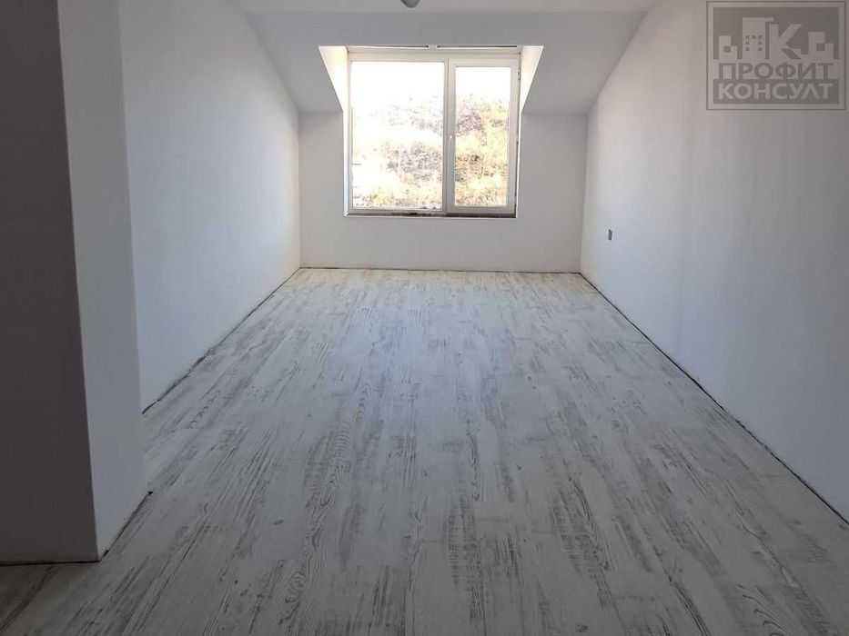 Продава се Двустаен апартамент в Велико Търново, Център - 61 кв.м за 1886 €/кв.м - Снимка #8