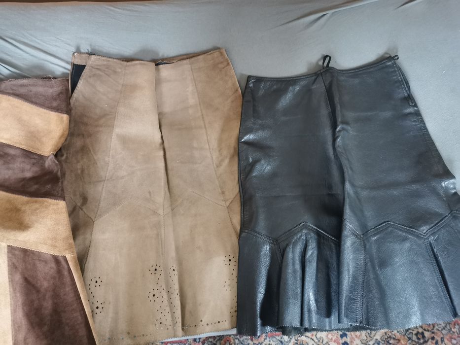 три  кожени поли