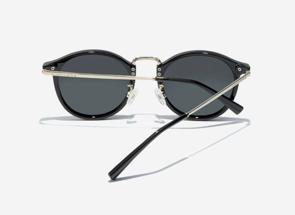 Слънчеви очила Hawkers Dealer Polarized Black Dark