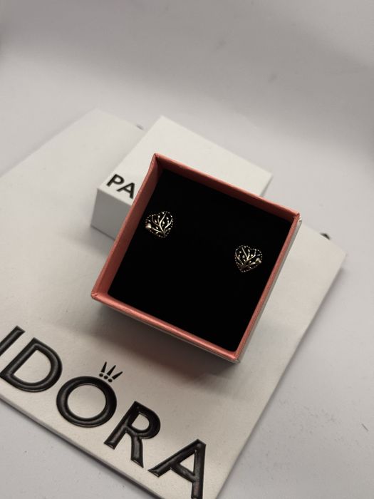 Пандора обеци Pandora