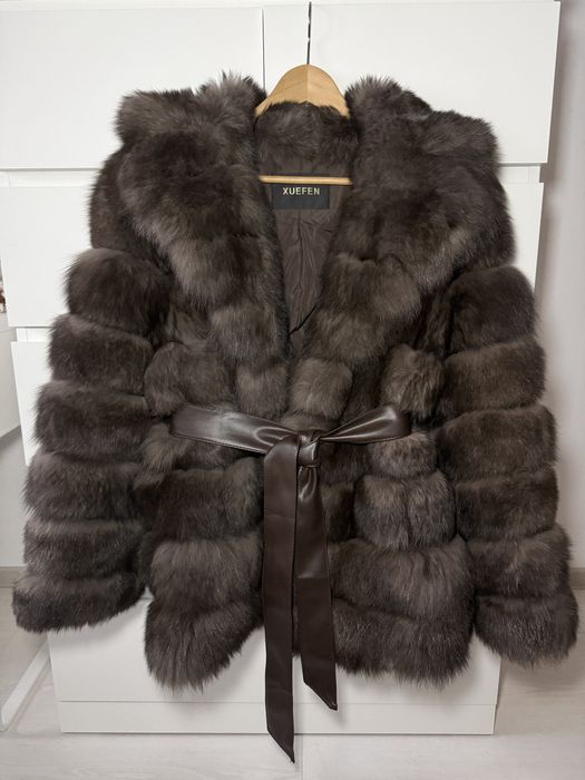 Haina de blana de vulpe maro midi cu cordon din piele