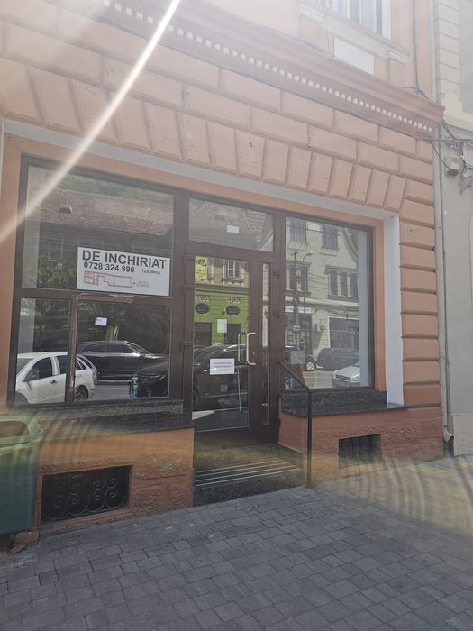 Inchiriez spatiu ultra central