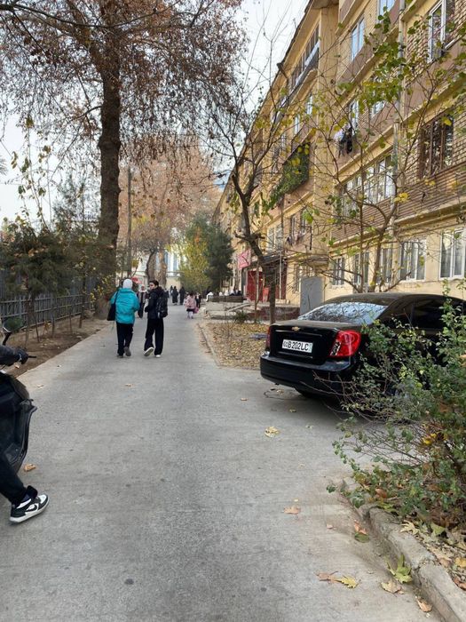 Продается 1 комн квартира на метро Беруний V565