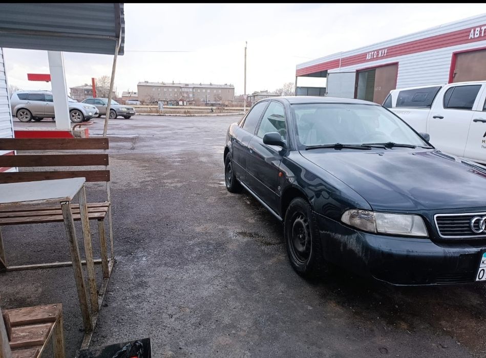 Ауди  А4.   1995 год