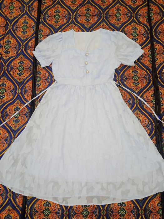 Och havorang ,46 razmer, yangidek kuylak,narxi 60 ming soʻm
