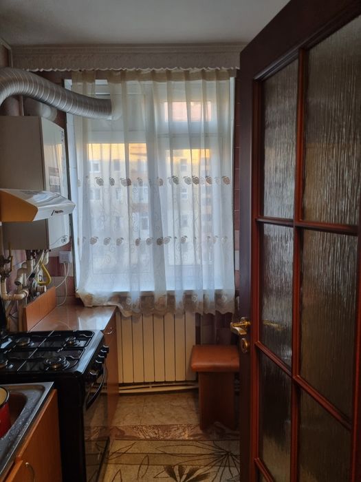 Vând apartament 2 camere precista str burebista