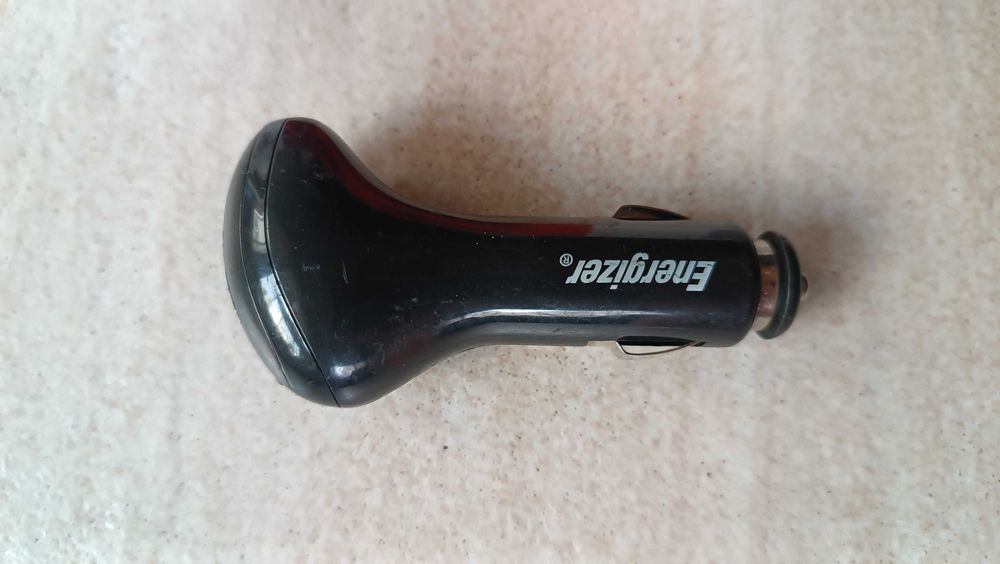 зарядно за автомобил USB Energizer , DIVA 2XUSB CAR CHARG 2.1А