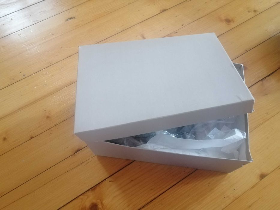 Дамски обувки - нови, естествена кожа