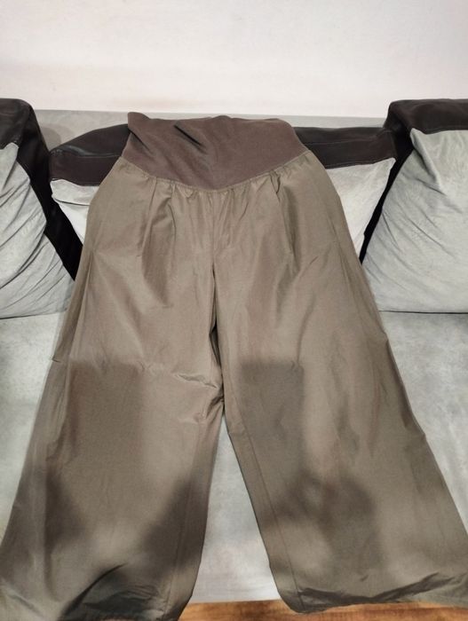 Super preț pantaloni