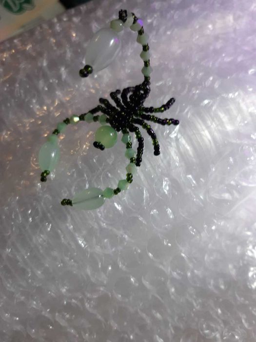 Скорпионы из бисера