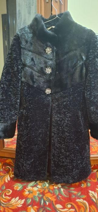 Qorakoʻl qora palto