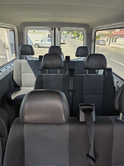 Inchirieri auto/Transport Persoane/microbuze 8+1 locuri/ 21 locuri