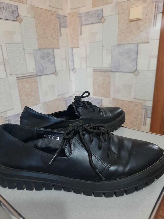 Продам туфли  р.35