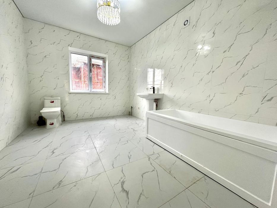 Дом с ремонтом двухэтажный с подвалом