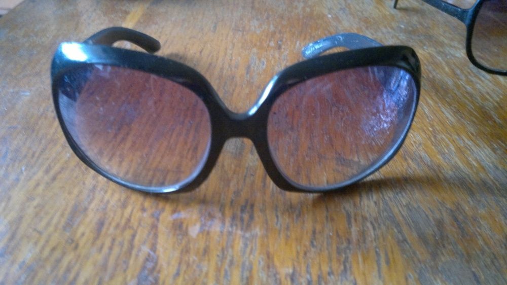 продам очки солнцезащитные красивые недорого
