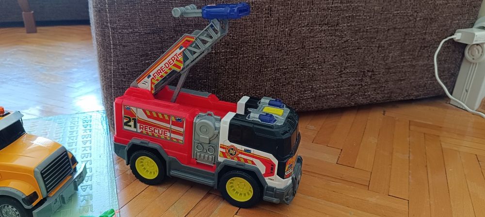 Лот играчки за момче