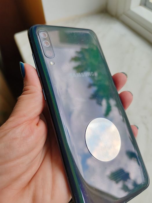 Samsung A70,dual SIM 128GB RAM 6GB