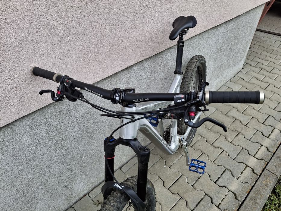 Bicicleta full suspension bixs 27,5