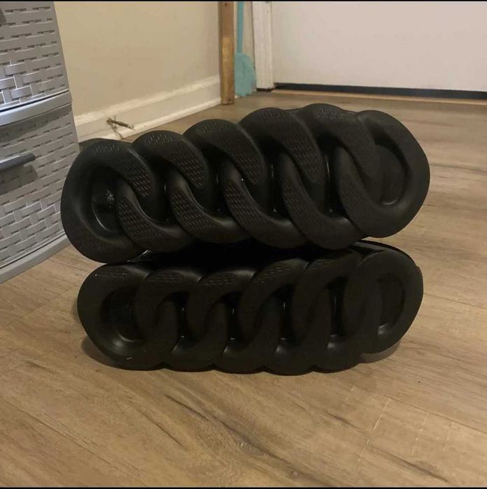 Versace Chain Reaction Black Bacau • OLX.ro