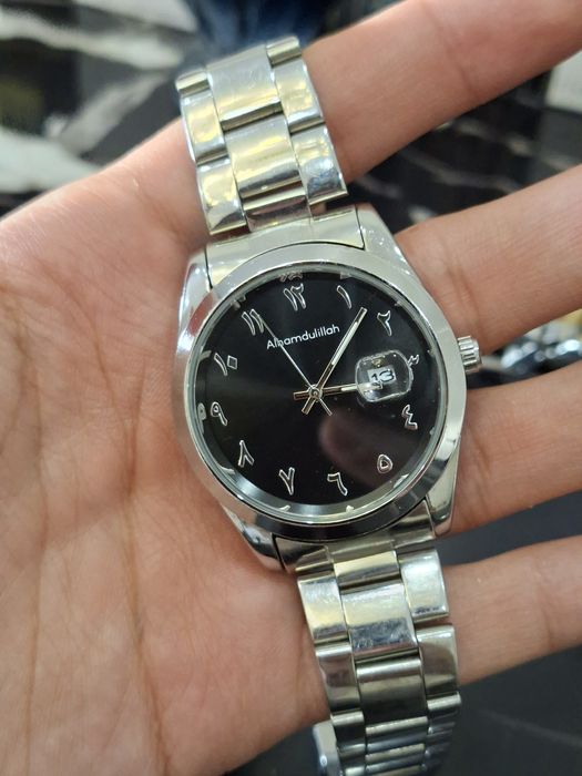 Продаются часы и один таспих