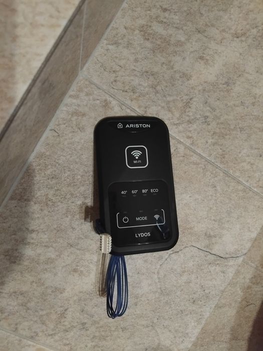 Бойлер Ariston Lydos WIFI 100 V 1,8K EN EU, вертикален, 100л, 1.8kW, управление през интернет