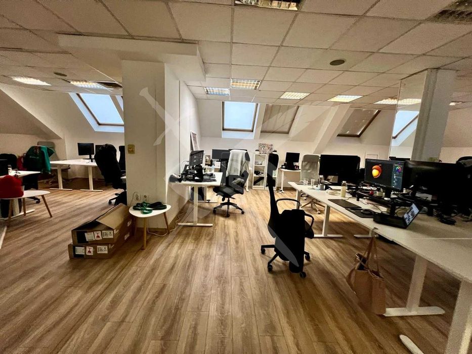 Дава се под наем Офис в София, Зона Б-18 - 230 кв.м за 1500 € - Снимка #9