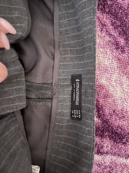 Официален панталон на stradivarius