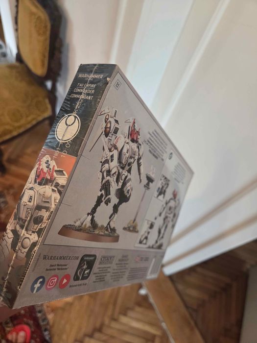 Warhammer 40K T'au empire commander nou sigilat (pret negociabil )