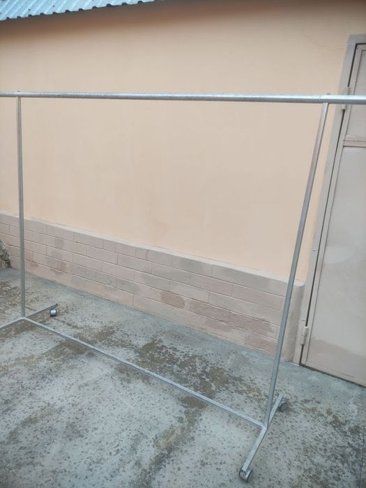 Вешалка стоящий.  Veshilka