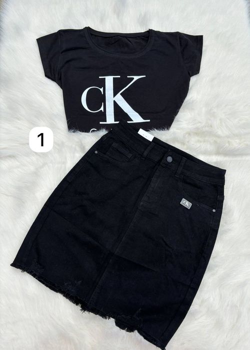 Fusta de blugi si tricou set