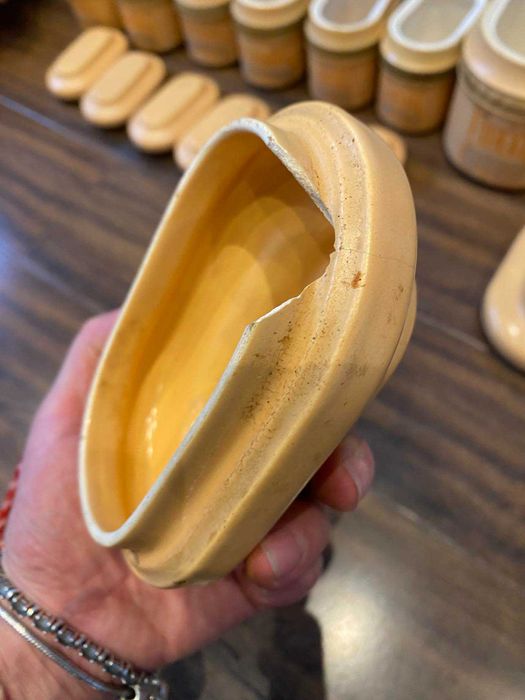 Комплект за подправки,сувенири,кърпички,престилки,конци за бродиране