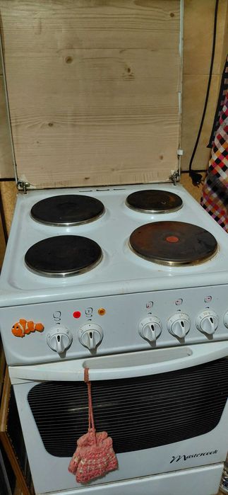 Елекрическа Готварска печка