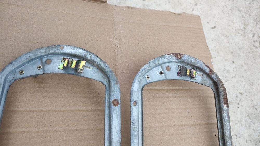 Rame suporti  faruri Dacia 1300,originale