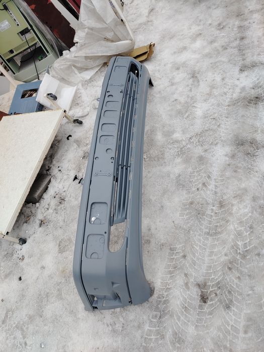 Бампер мерседес 202 кузов 94-98г.